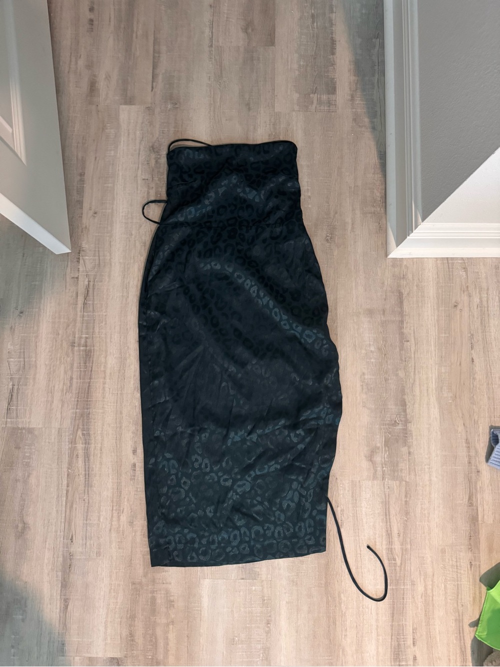 Dark emerald green Leopard-Print Midi dress with open back - Women